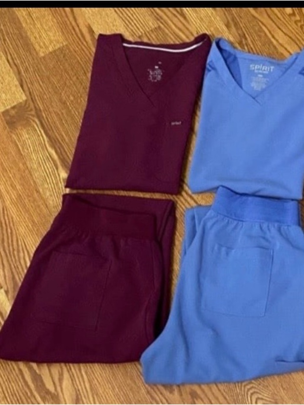 SPIRIT SCRUBS set bundle of 2 women’s Medium Top , small petite joggers pants